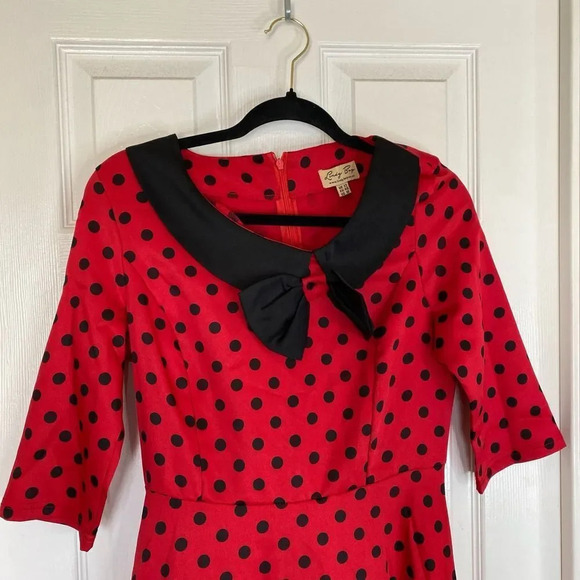LINDY BOP Cassy 1950's Parisian Style Dress Size Medium Red and Black - Picture 4 of 6